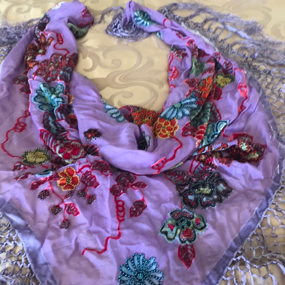 Antique ,Excuisite hand embroid silk shawl.Square.